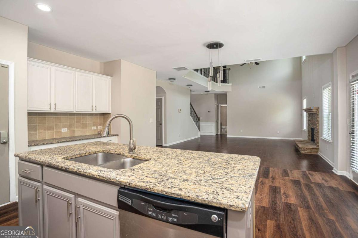 4405 Heathcliff Way Property Photo 26