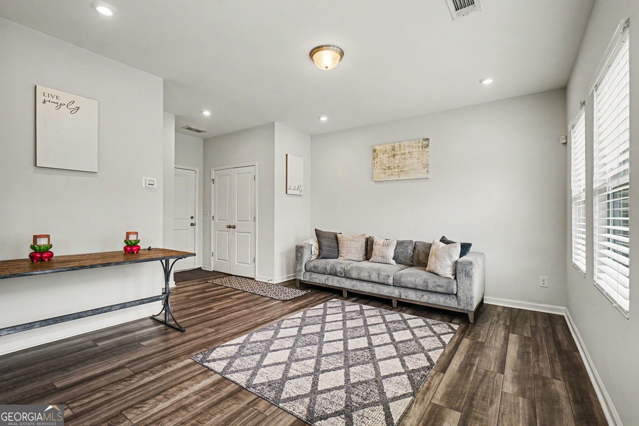 1000 Taylor Court Property Photo 11