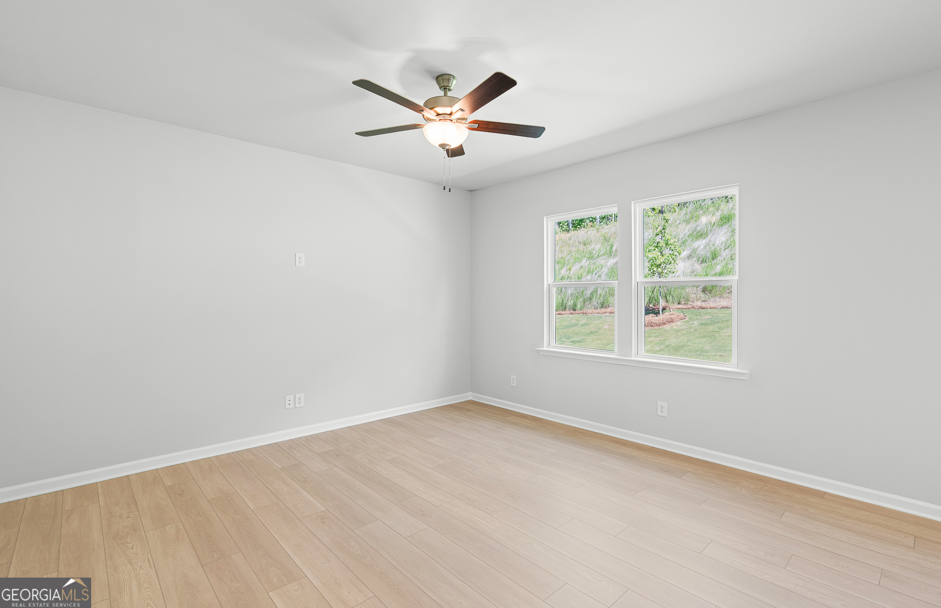 3092 Orwell Drive Property Photo 5