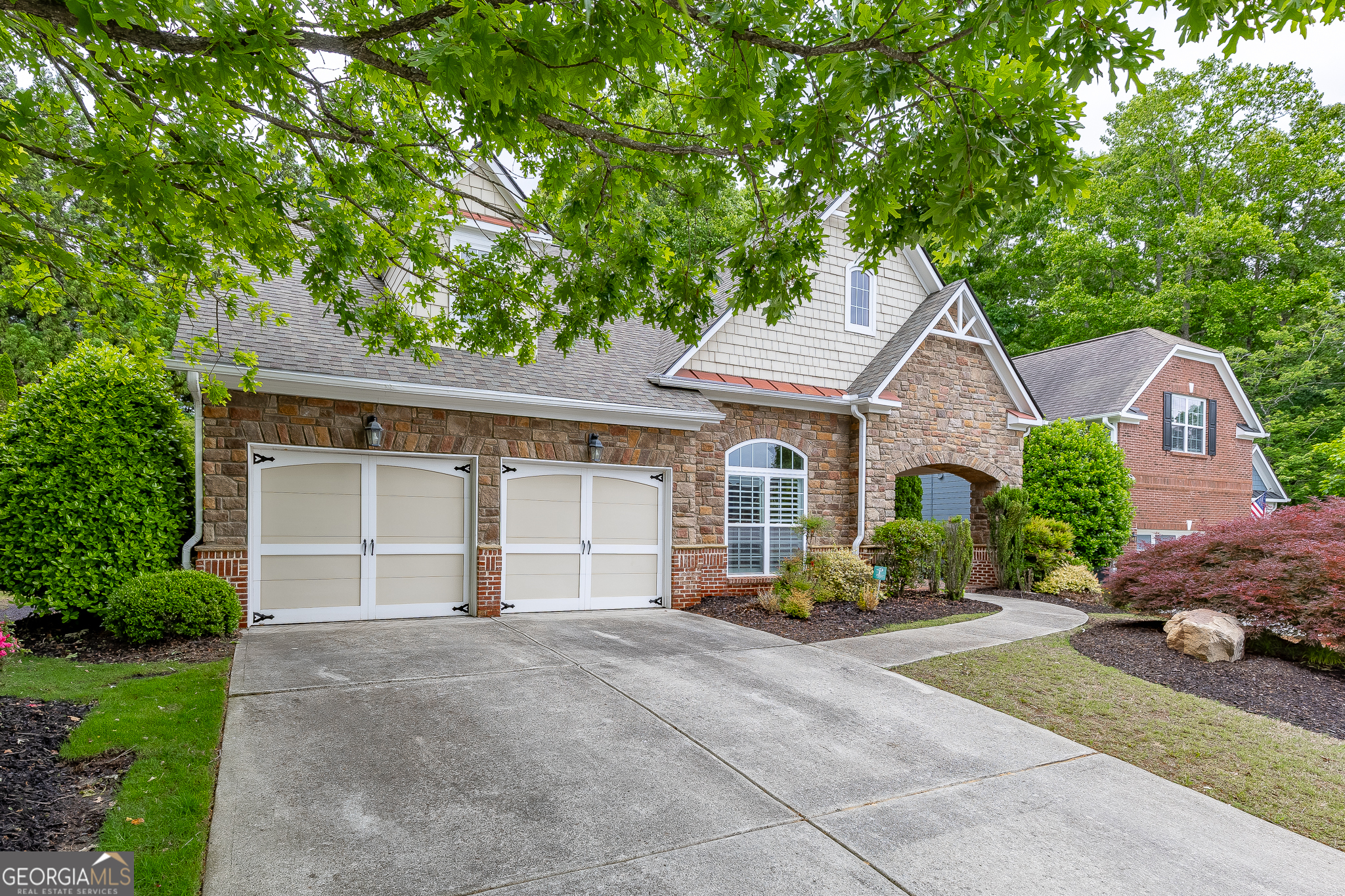 7042 Tree House Way Property Photo 2