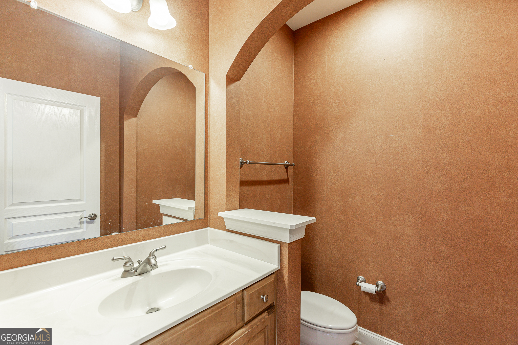 7042 Tree House Way Property Photo 13