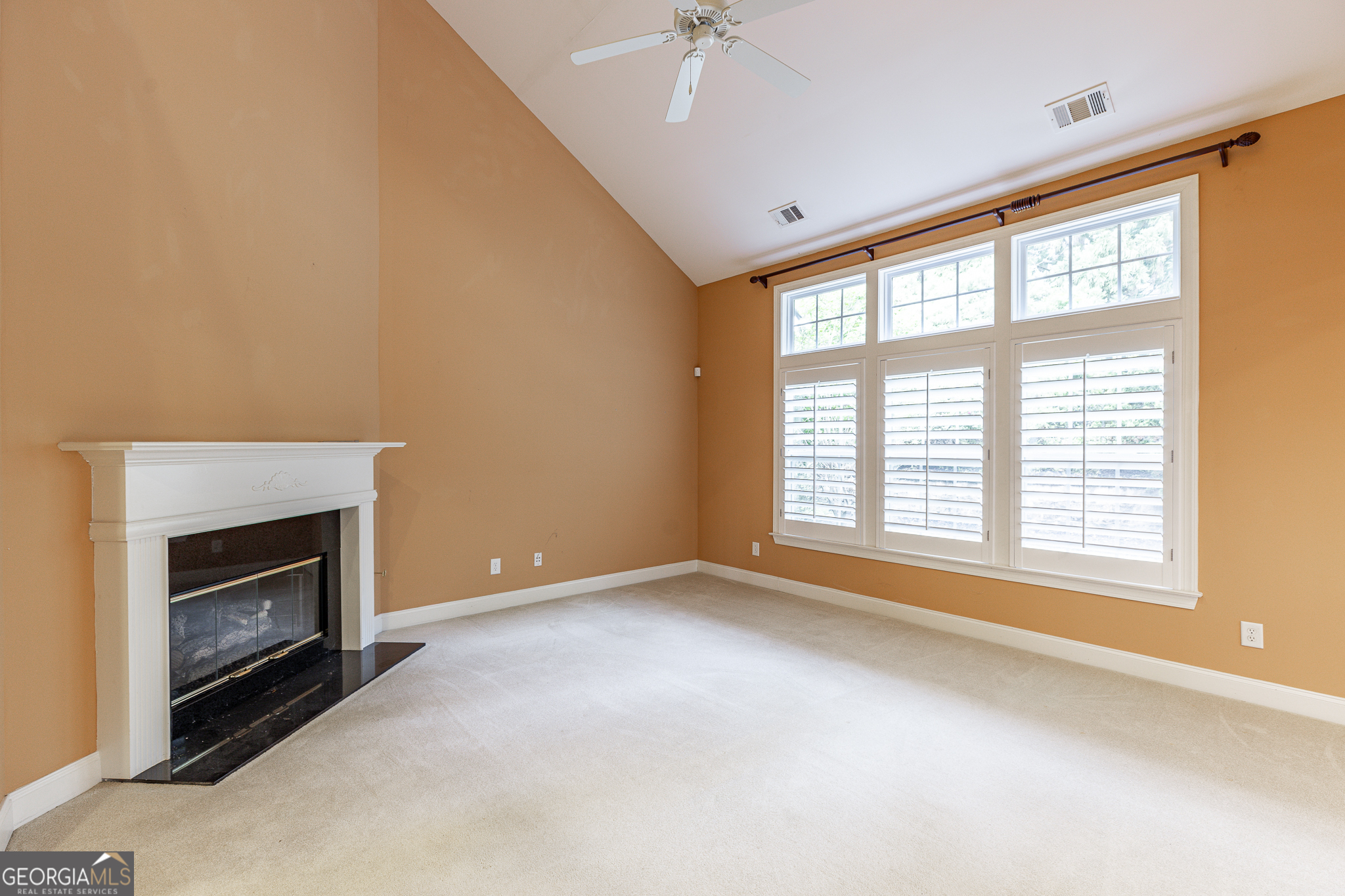 7042 Tree House Way Property Photo 14