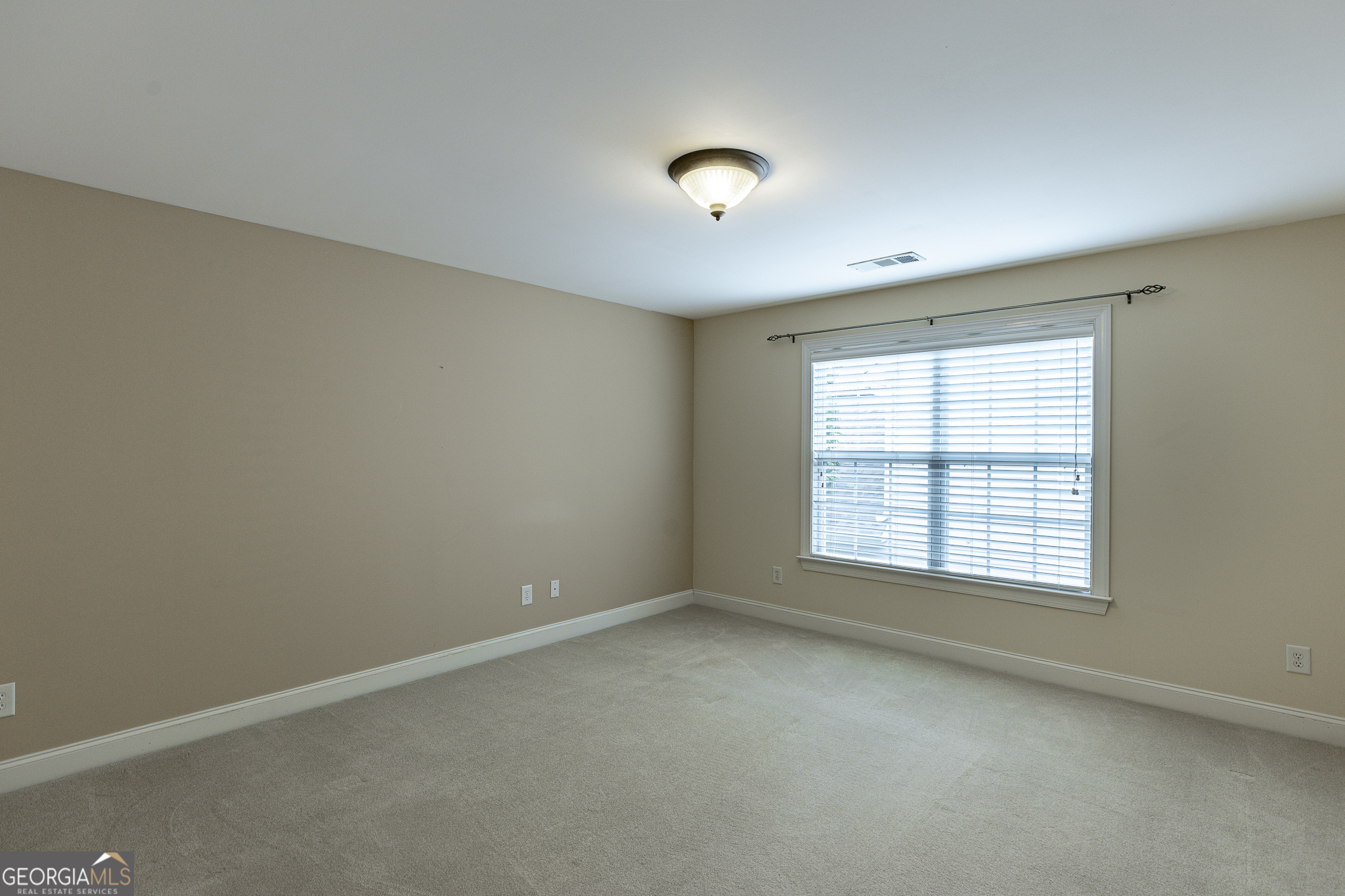 7042 Tree House Way Property Photo 37