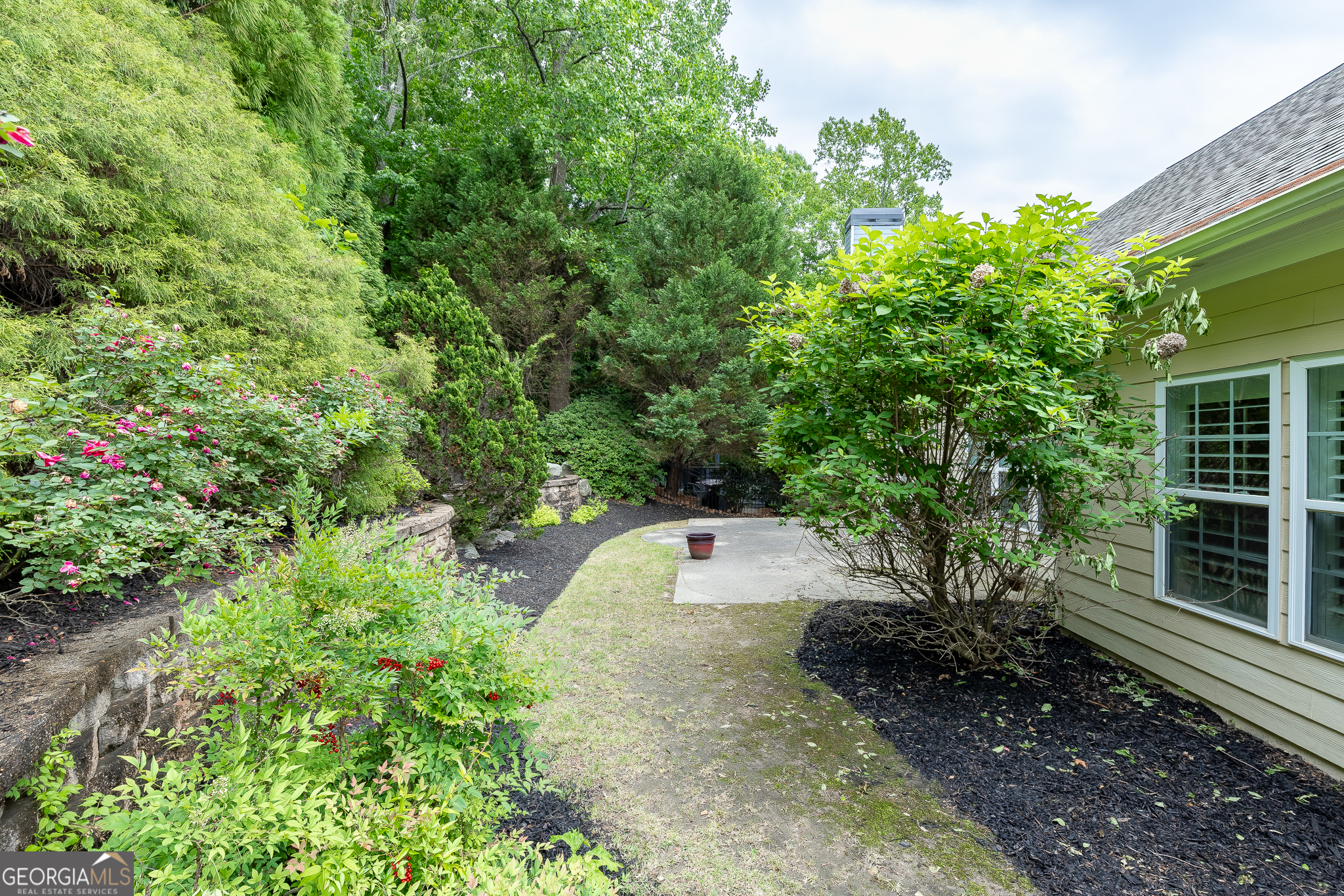 7042 Tree House Way Property Photo 44