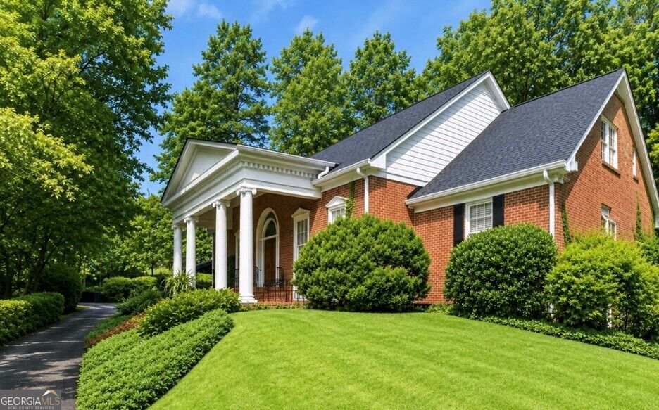 15 Lenox Circle Se Property Photo 2