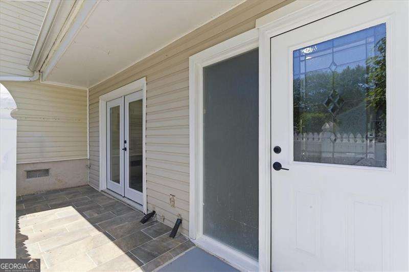 2696 Greentree Drive Se Property Photo 3