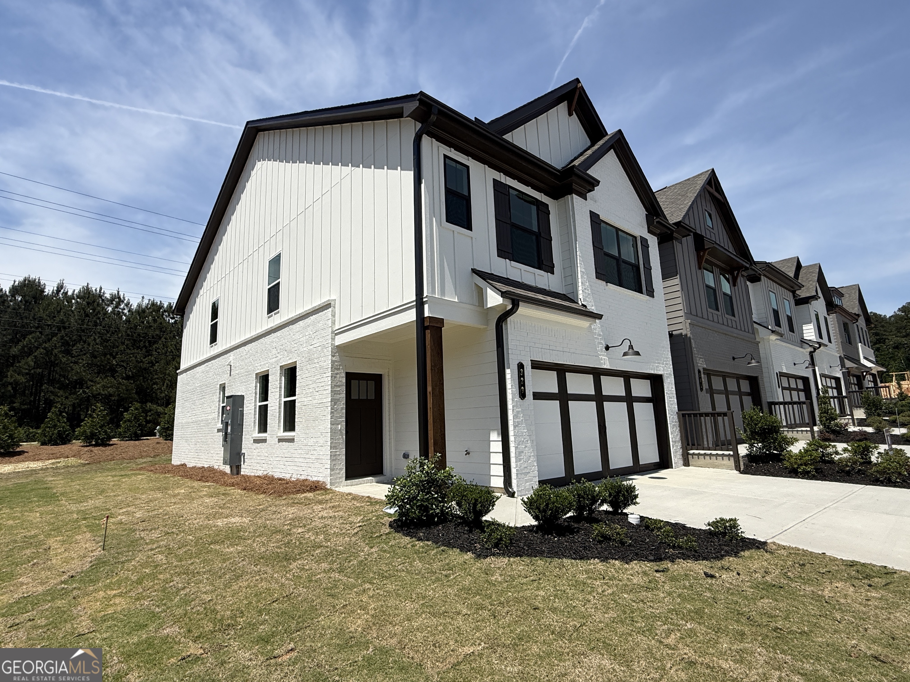 329 Brook Landing Circle Property Photo 2