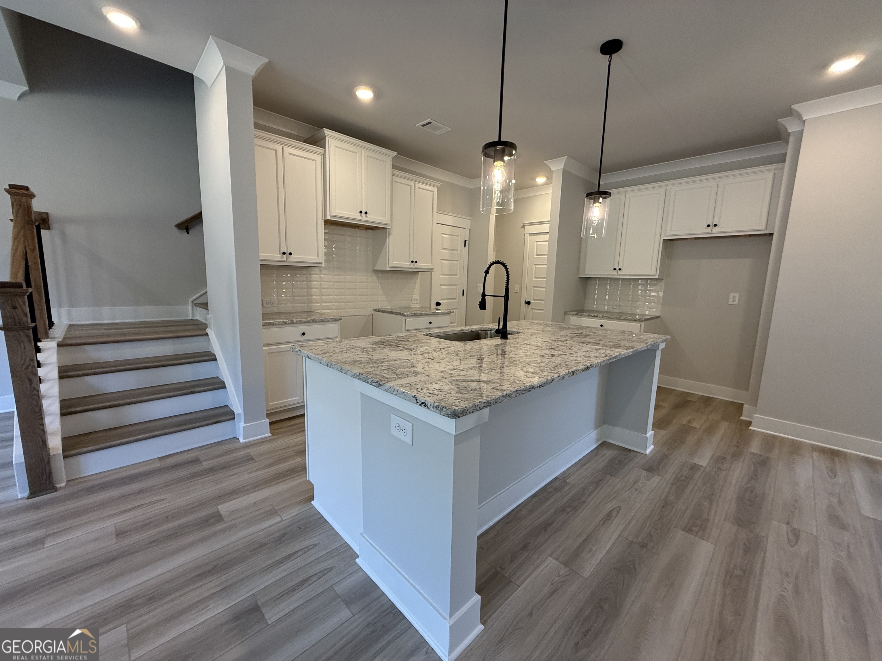 329 Brook Landing Circle Property Photo 8