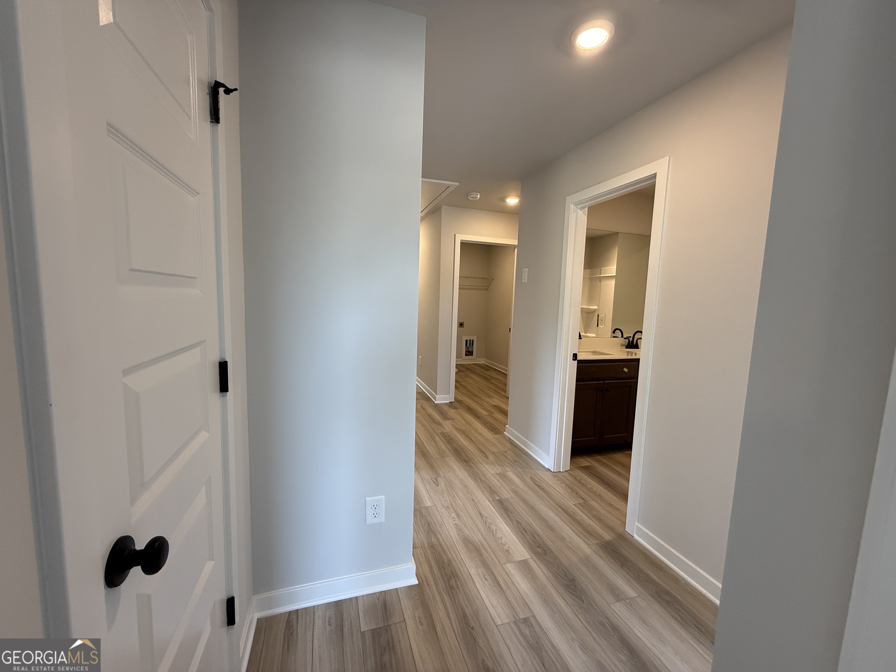 329 Brook Landing Circle Property Photo 18