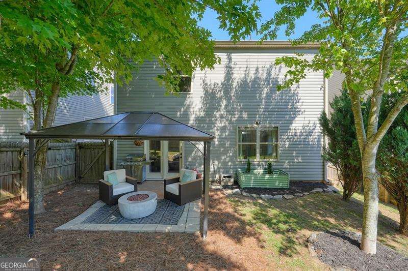 402 Wilshire Court Property Photo 35