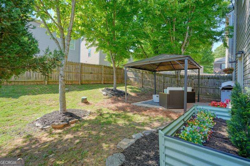 402 Wilshire Court Property Photo 40
