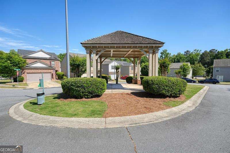 402 Wilshire Court Property Photo 41