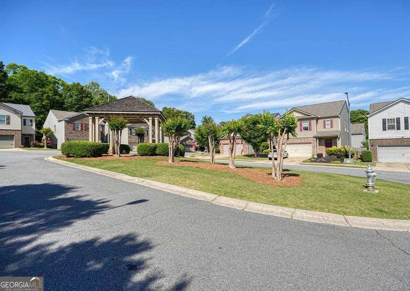 402 Wilshire Court Property Photo 43