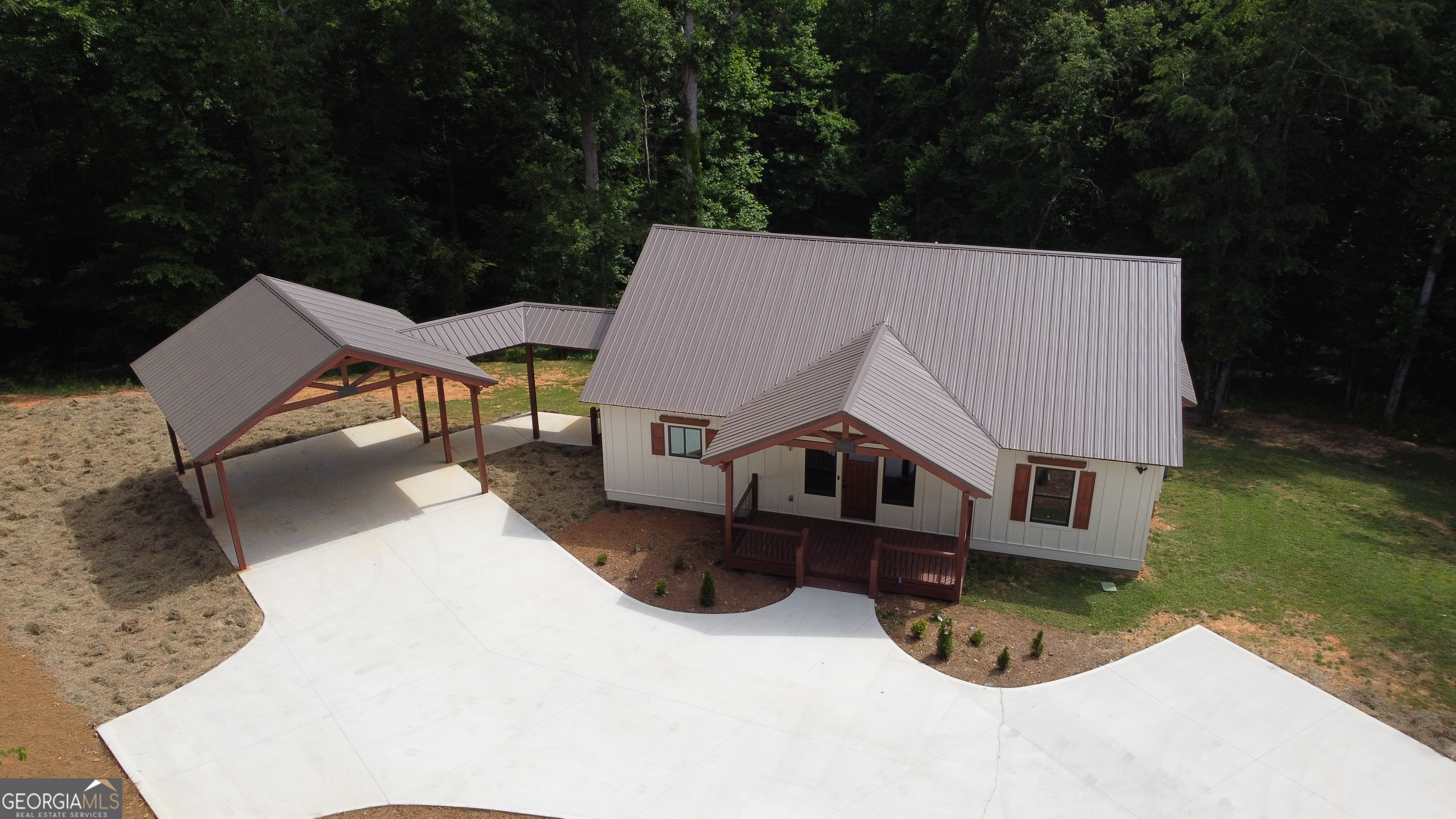 1217 Youngs Farm Road Property Photo 2