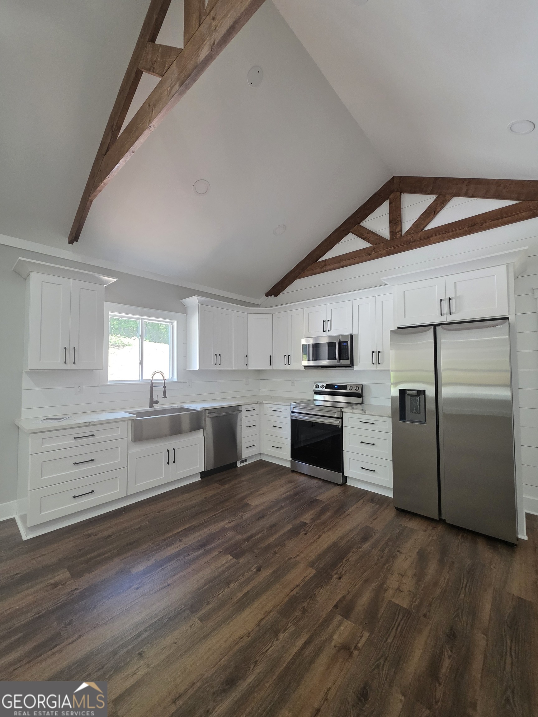 1217 Youngs Farm Road Property Photo 6