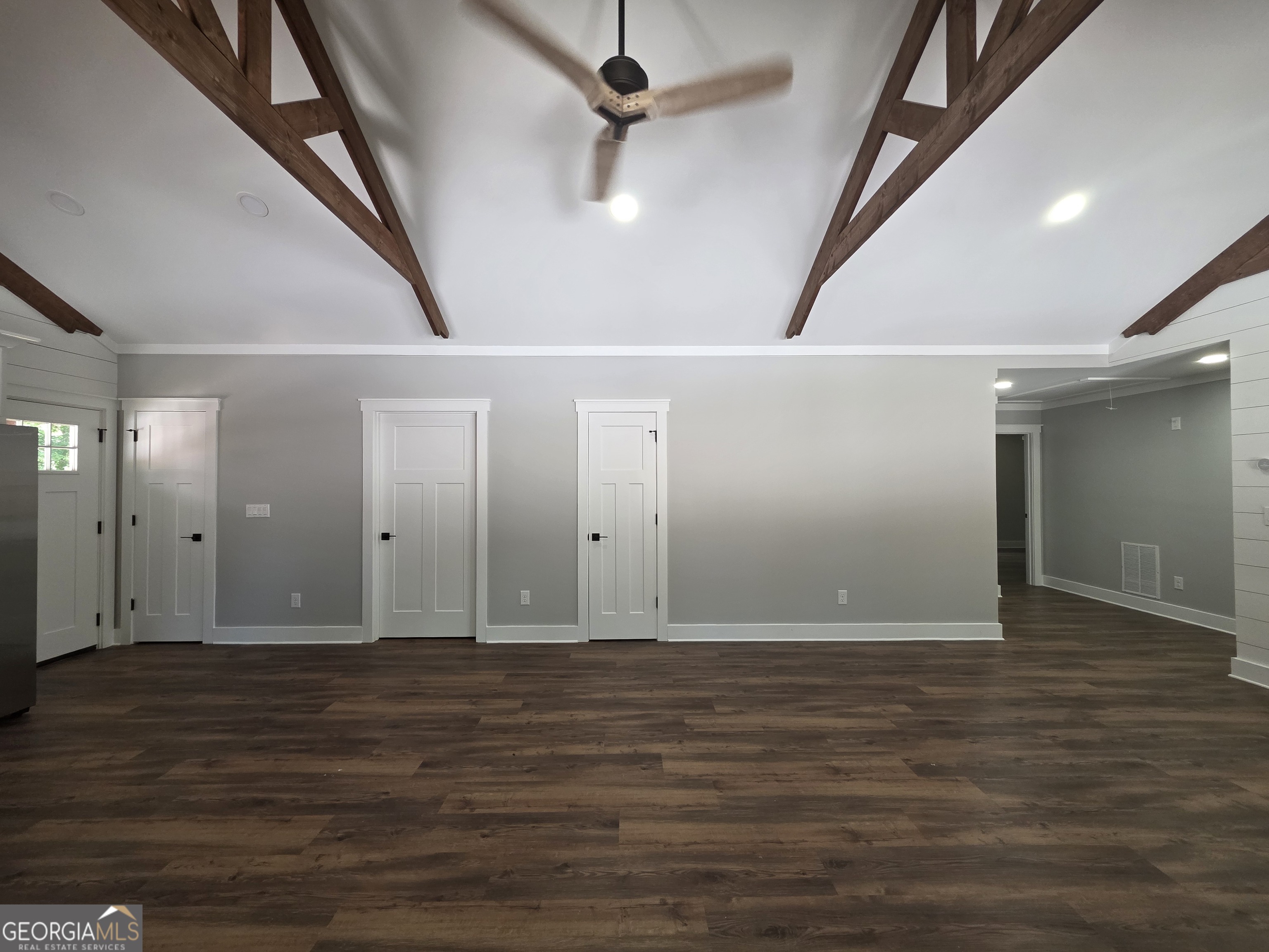 1217 Youngs Farm Road Property Photo 8