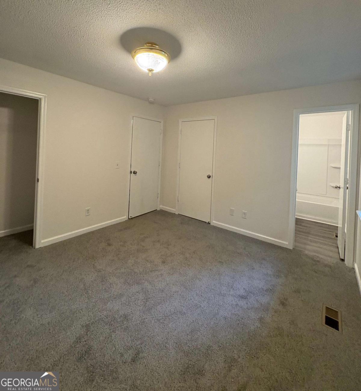 643 Akins Road Property Photo 9