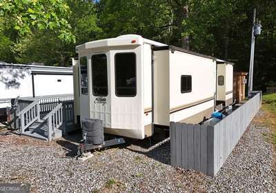 12 Destination Drive Property Photo 2