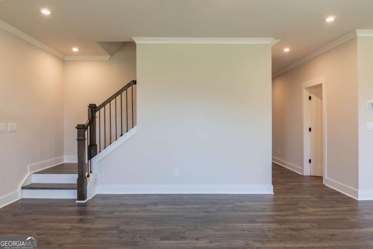 307 William Gossett Drive # 47b Property Photo 6