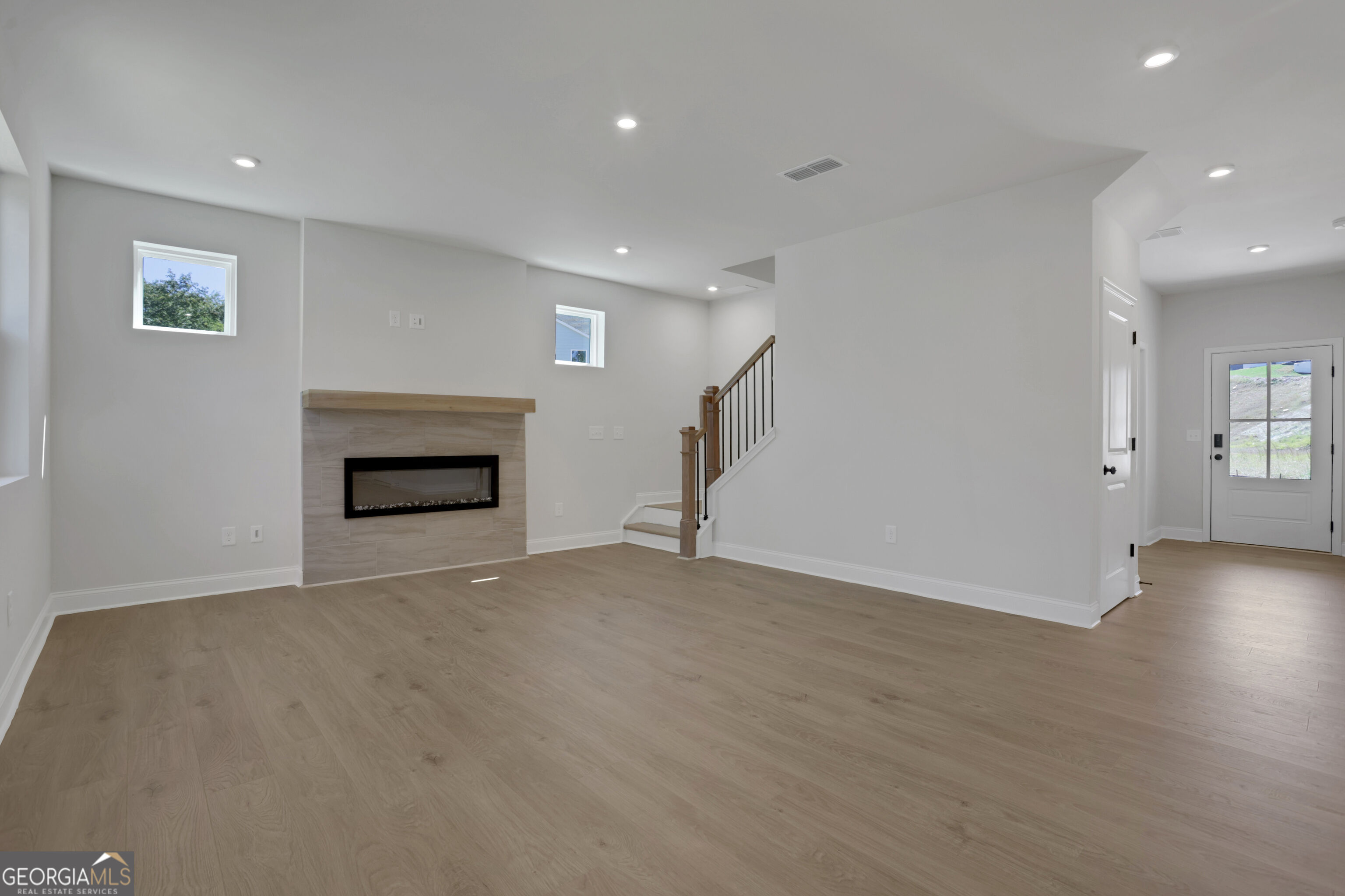 307 William Gossett Drive # 47b Property Photo 7