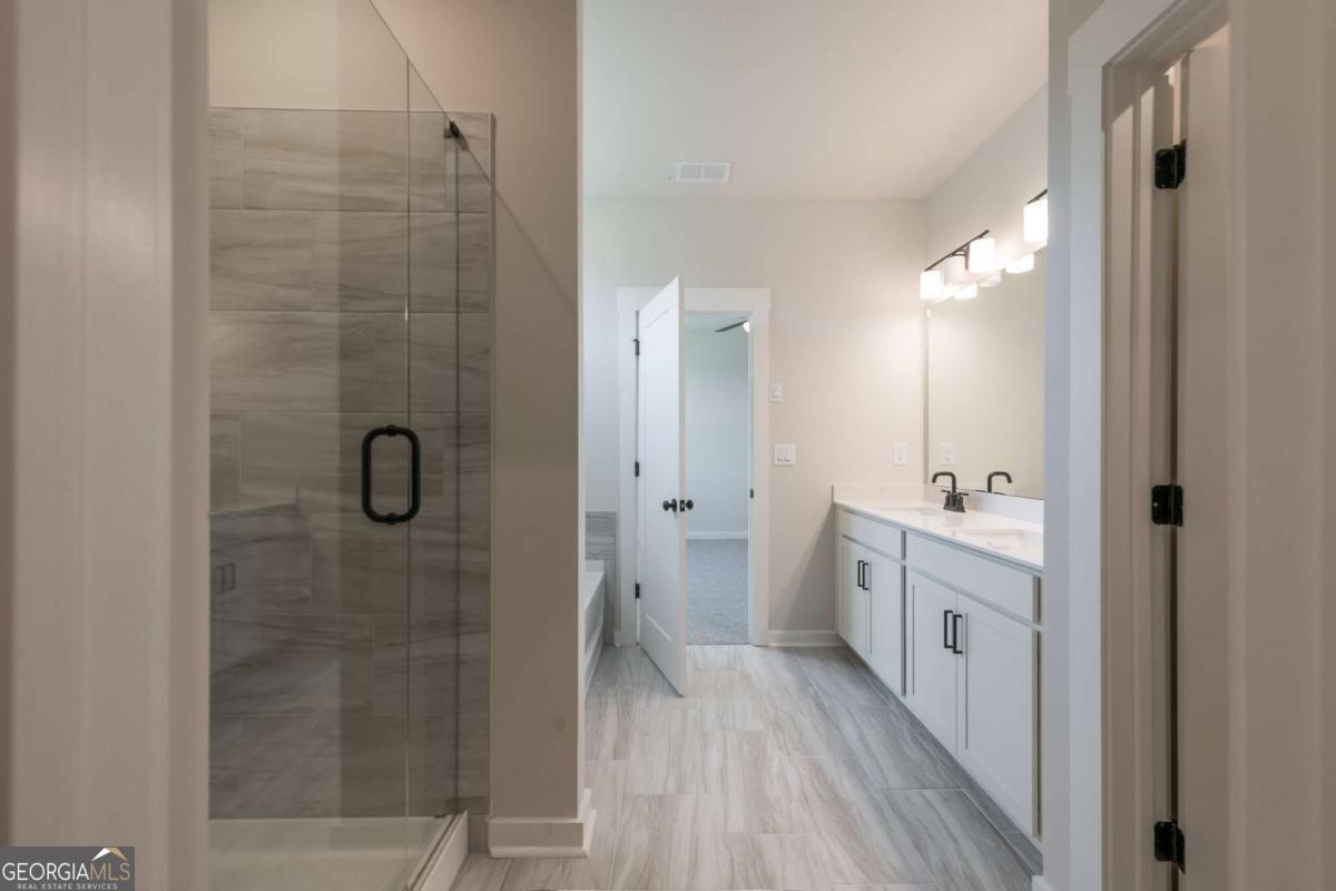 307 William Gossett Drive # 47b Property Photo 23