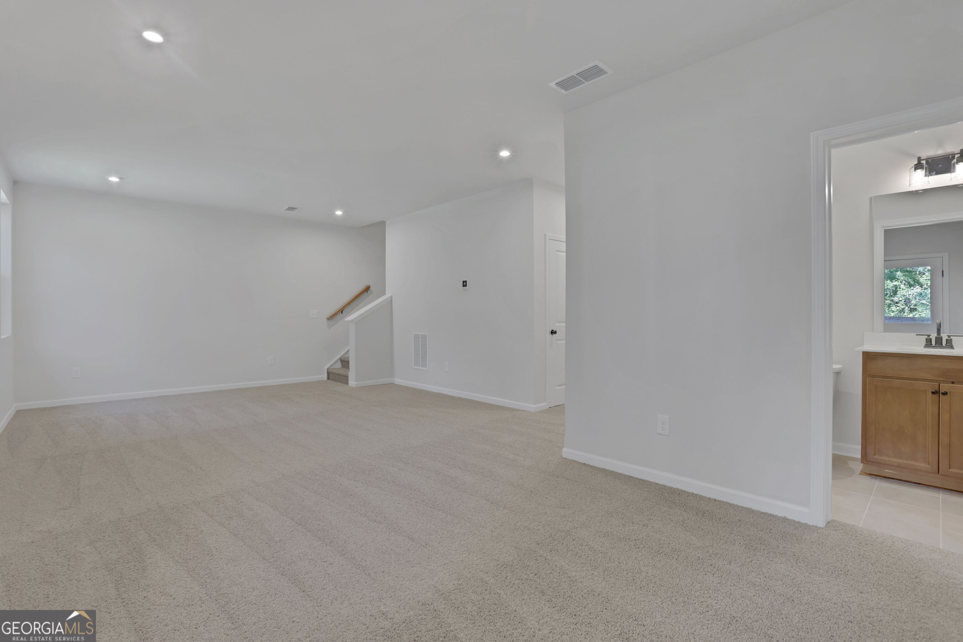 307 William Gossett Drive # 47b Property Photo 30
