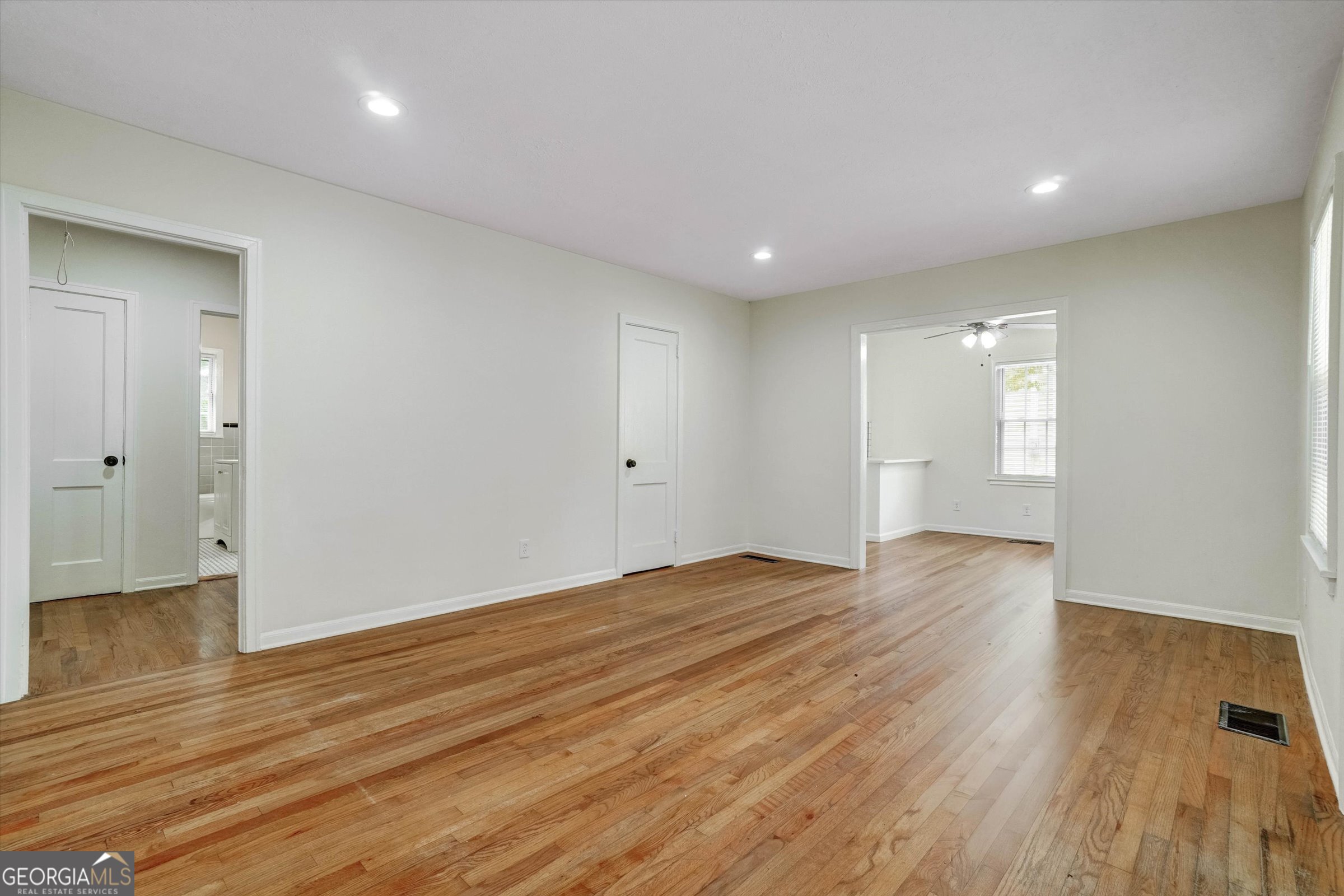 788 Richard Street Ne Property Photo 6