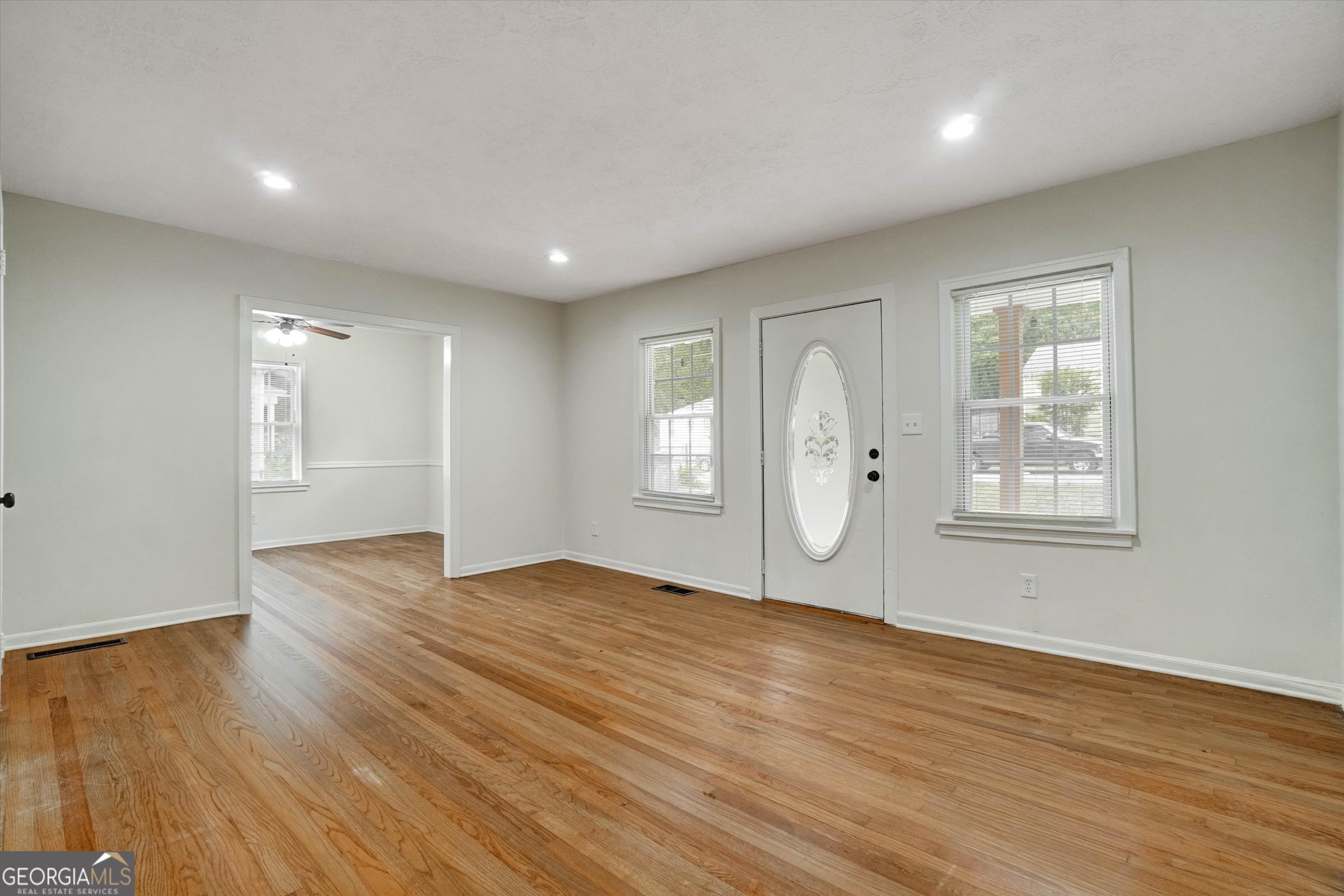 788 Richard Street Ne Property Photo 9