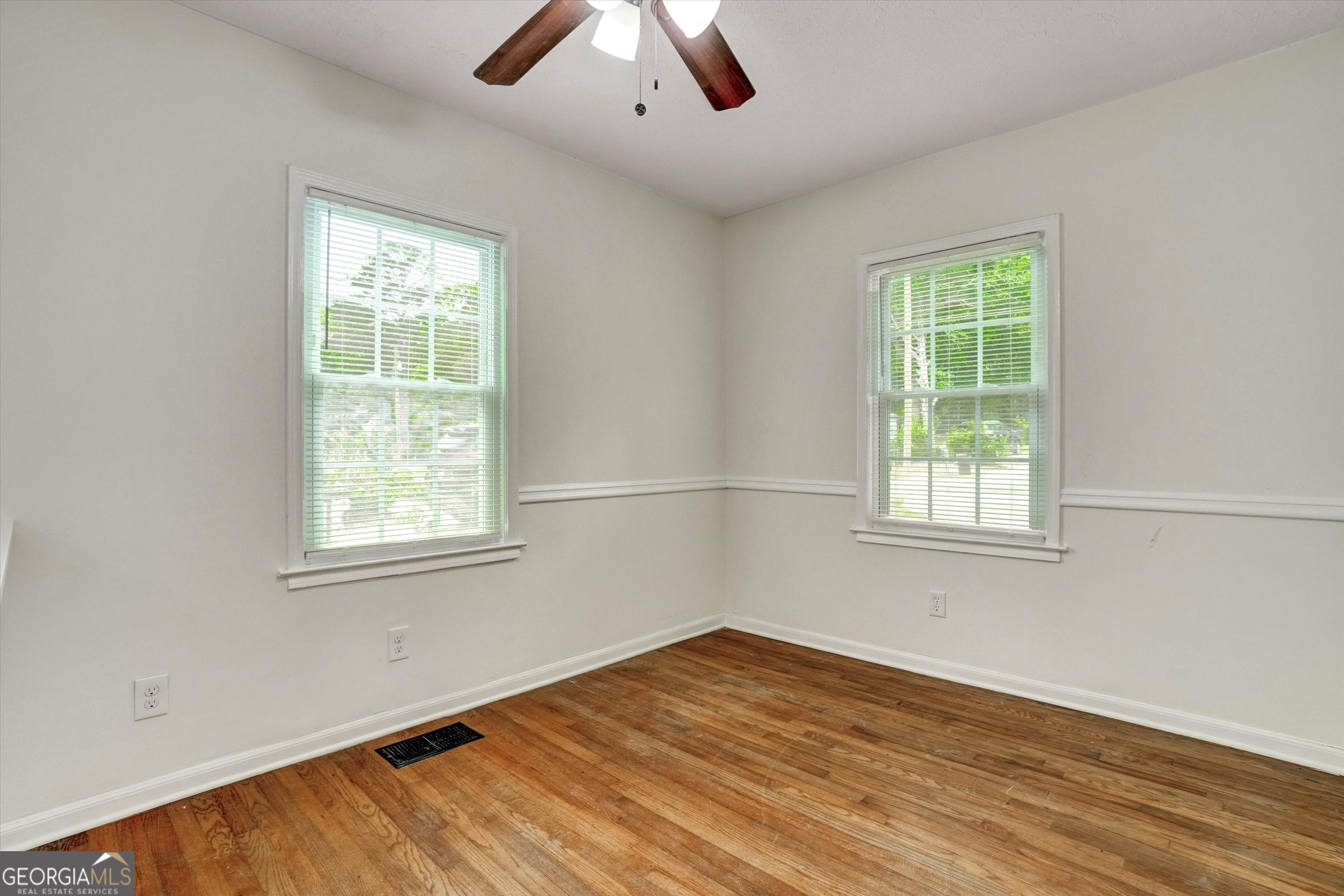 788 Richard Street Ne Property Photo 10