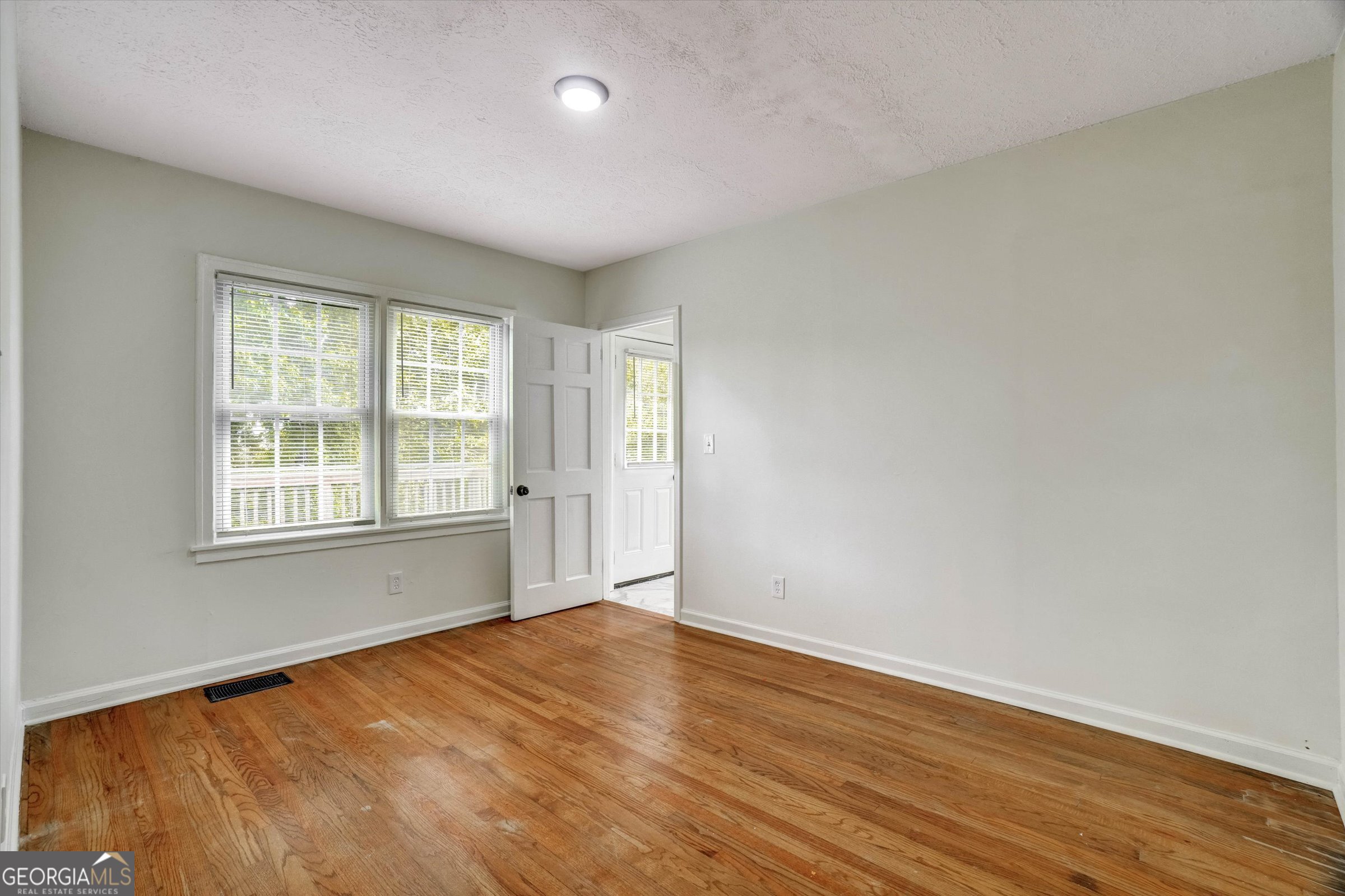 788 Richard Street Ne Property Photo 18