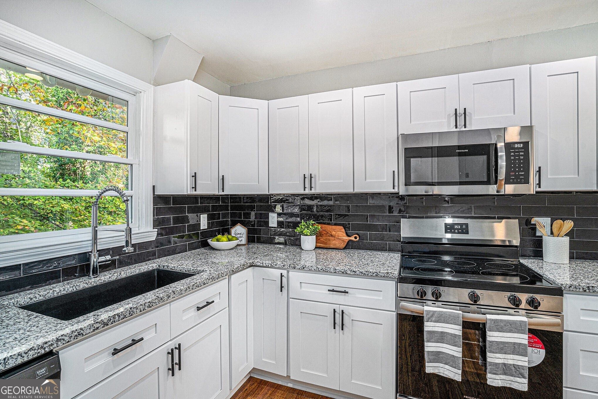 2693 Washington Street Nw Property Photo 13