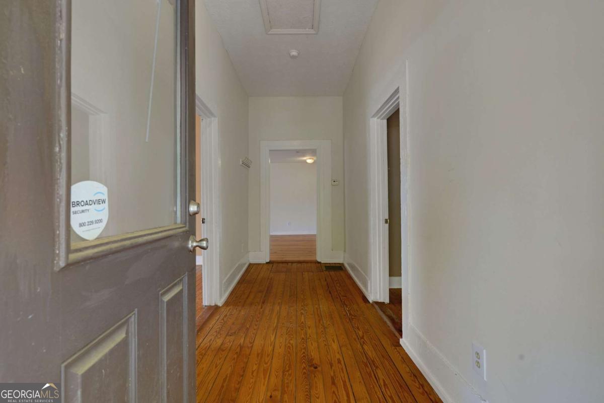 285 Rocksprings Street Property Photo 7