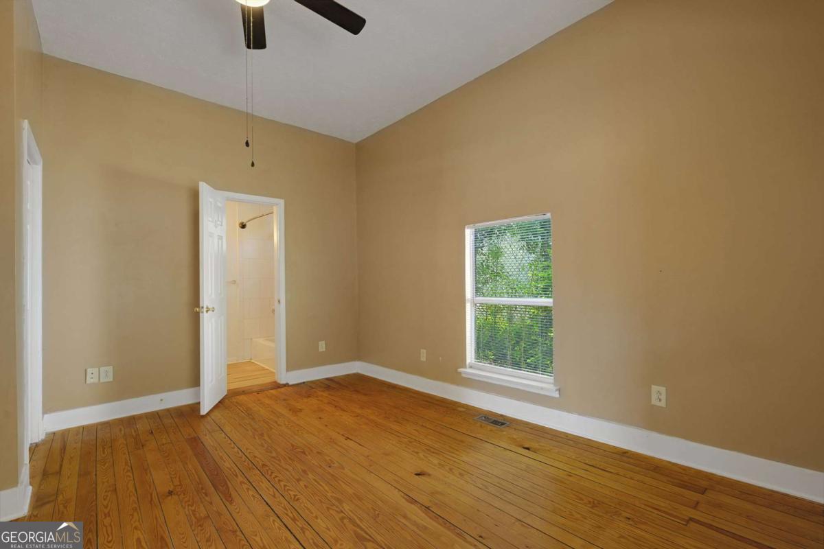 285 Rocksprings Street Property Photo 10