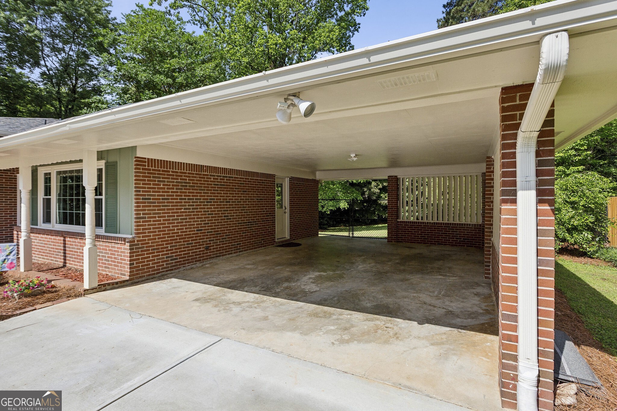 688 Huntington Place Se Property Photo 10