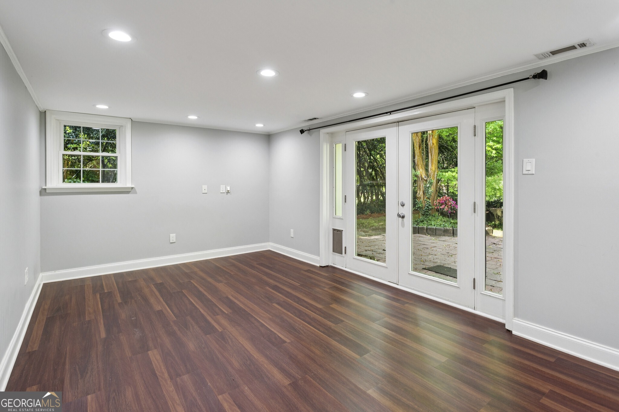 688 Huntington Place Se Property Photo 31