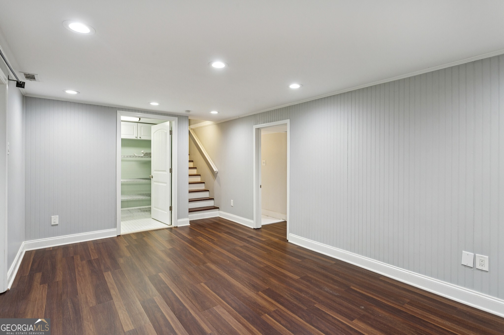 688 Huntington Place Se Property Photo 32