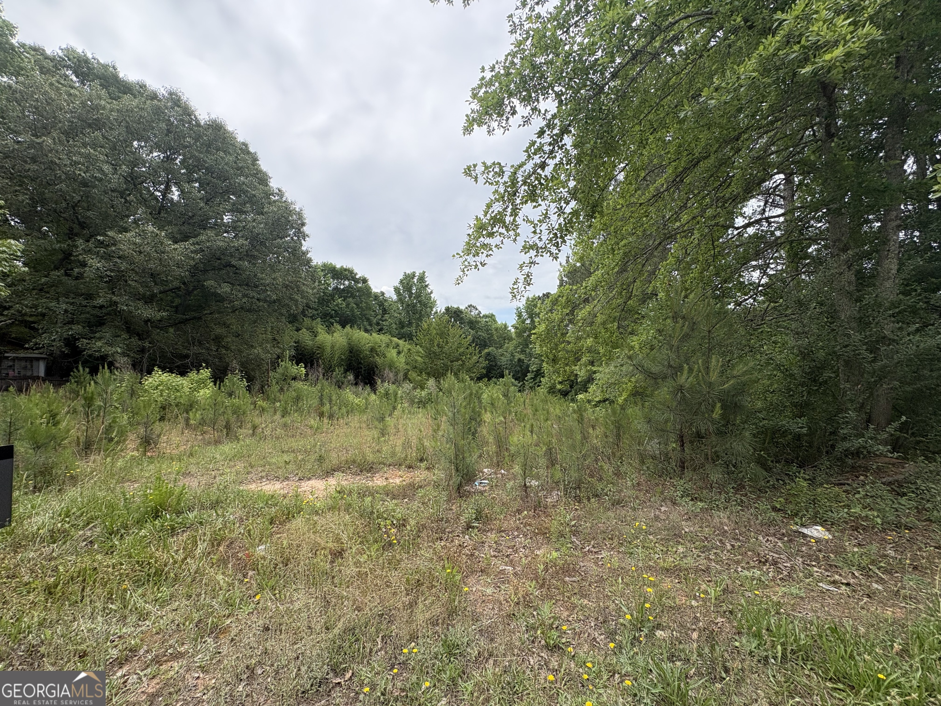 355 N River Circle Property Photo 1