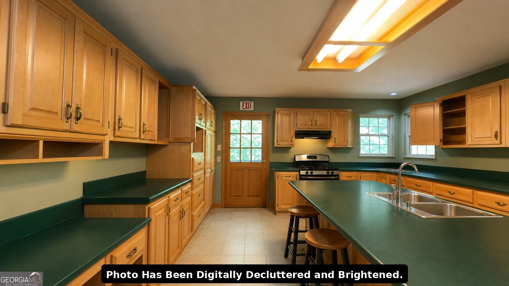 1990 Hewell Road Nw Property Photo 3