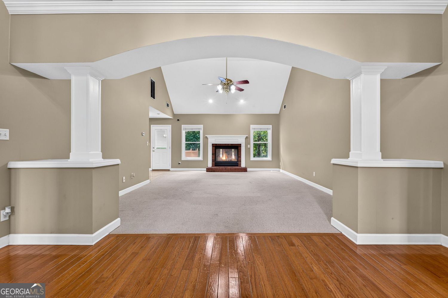 560 Brook Hollow Drive Property Photo 6