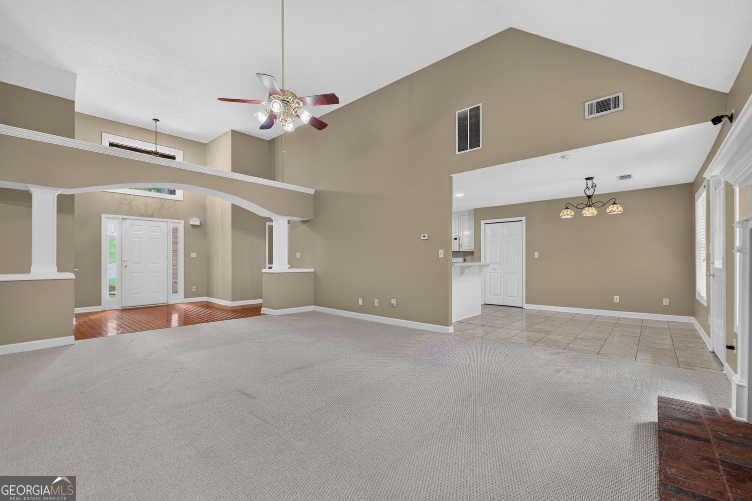 560 Brook Hollow Drive Property Photo 9