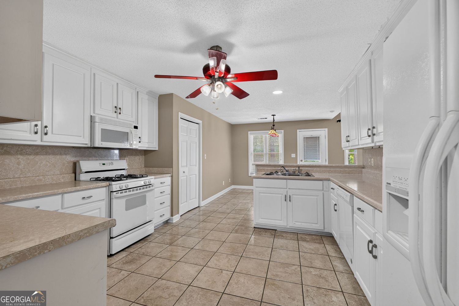560 Brook Hollow Drive Property Photo 15
