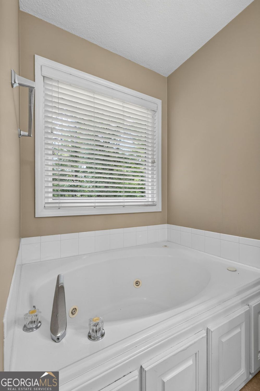560 Brook Hollow Drive Property Photo 26