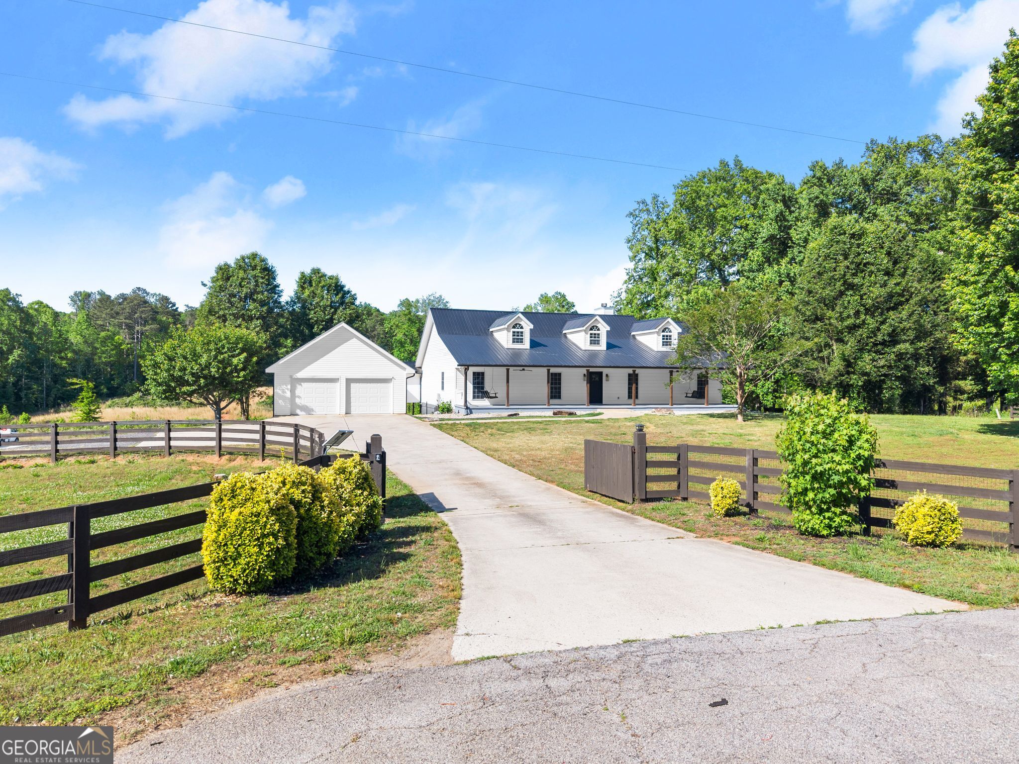 6147 Dahlonega Highway Property Photo 1