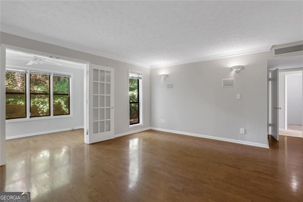 407 Ne Summit North Drive Ne # 407 Property Photo 1