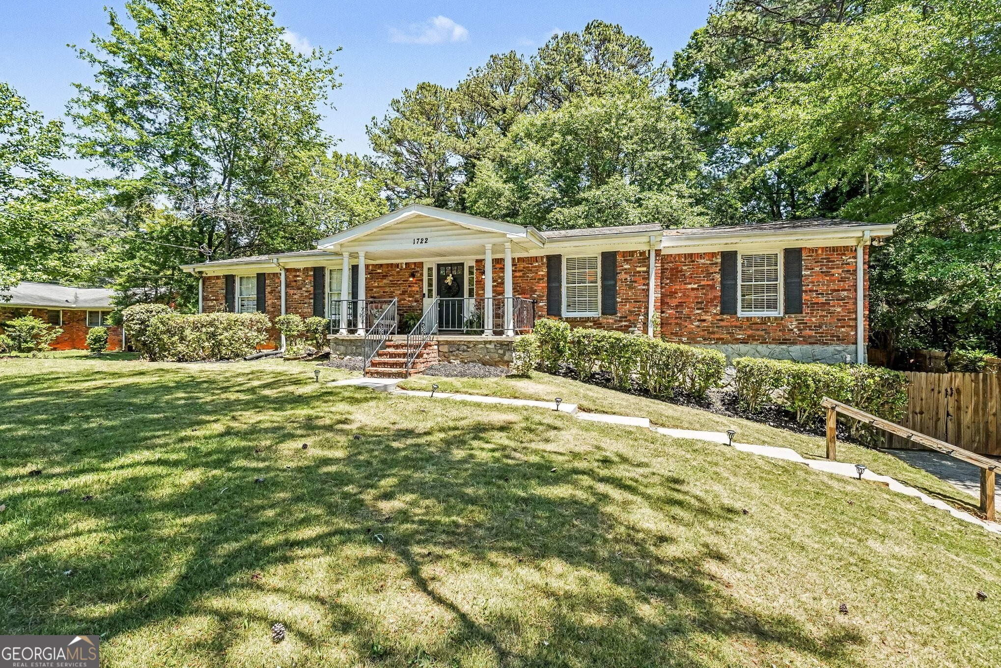 1722 Timothy Drive Sw Property Photo 1