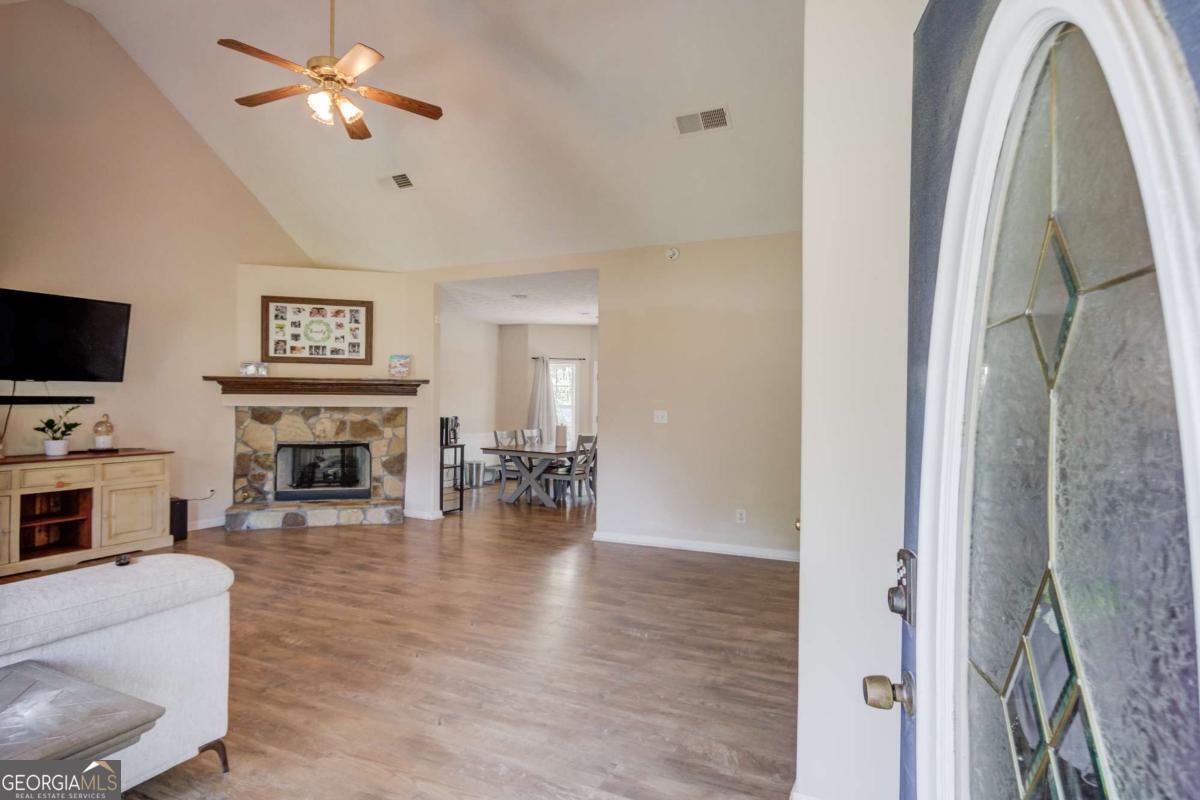 502 Towler Shoals View Property Photo 5