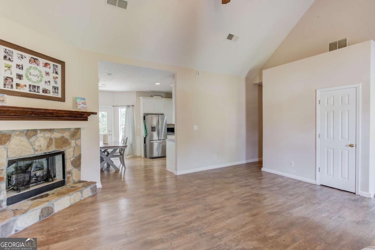 502 Towler Shoals View Property Photo 7