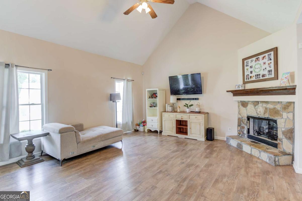 502 Towler Shoals View Property Photo 10