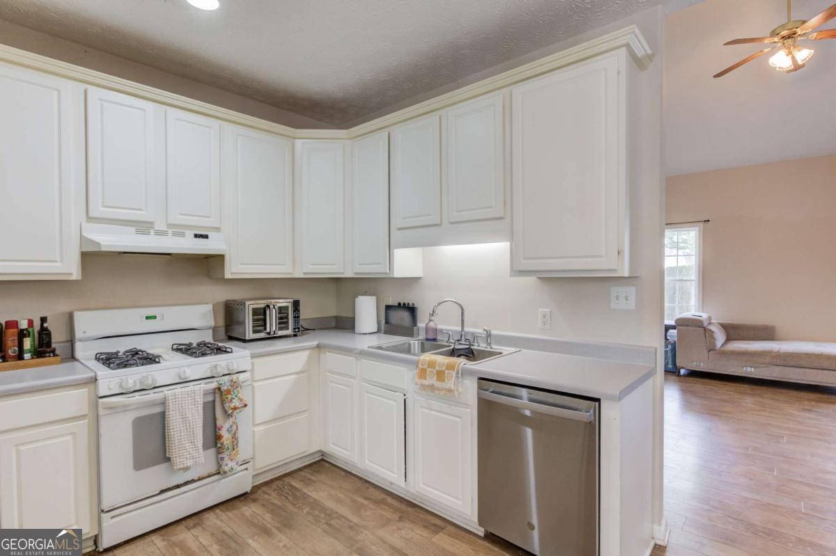 502 Towler Shoals View Property Photo 16