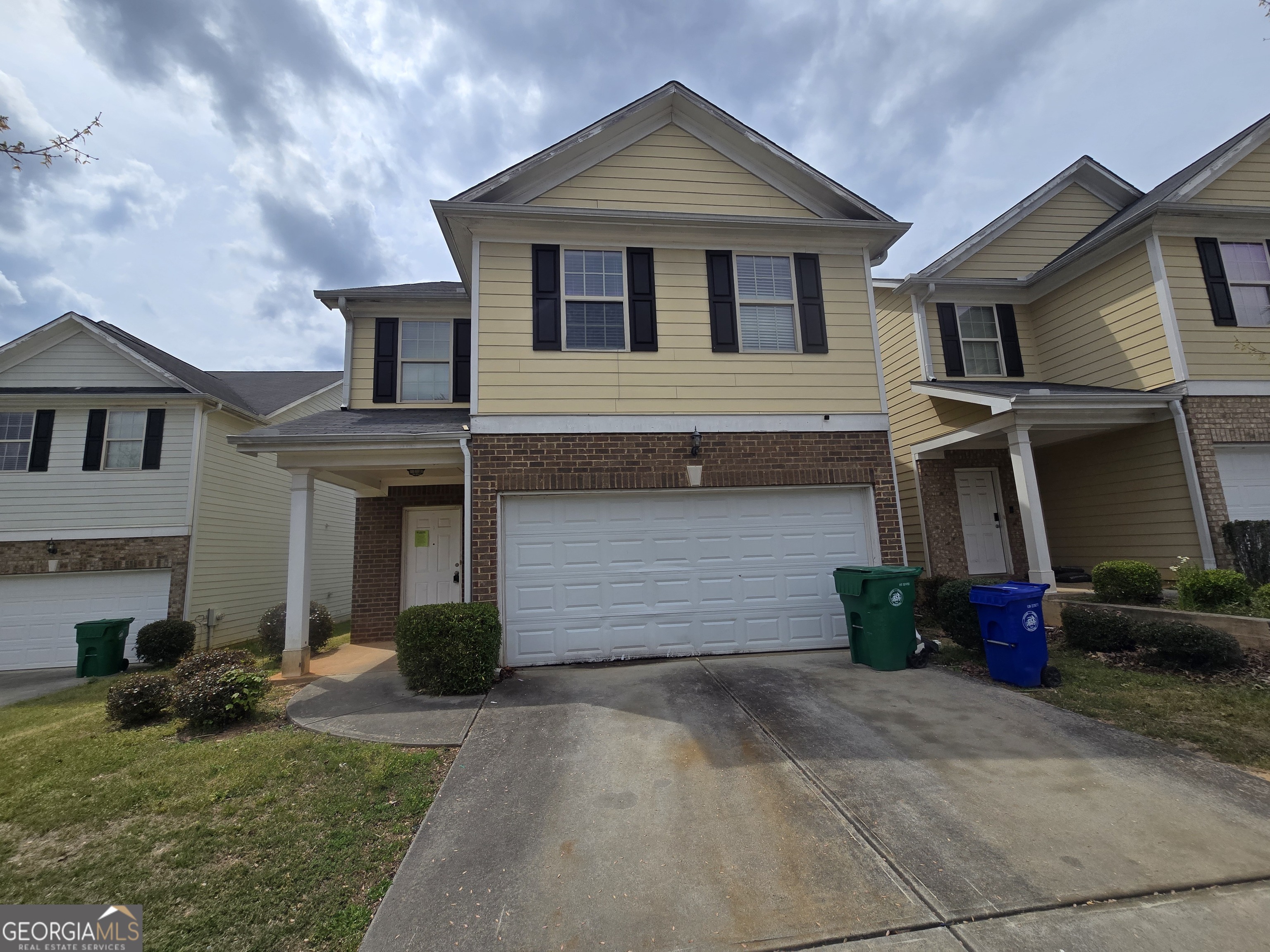 6381 Shadow Square Property Photo 1